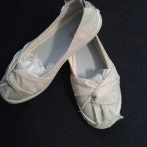 Canvas Casual Flats ... Size 9 ... NEW!